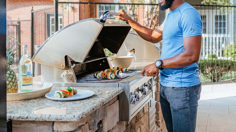 Outdoor Chef's Kitchen